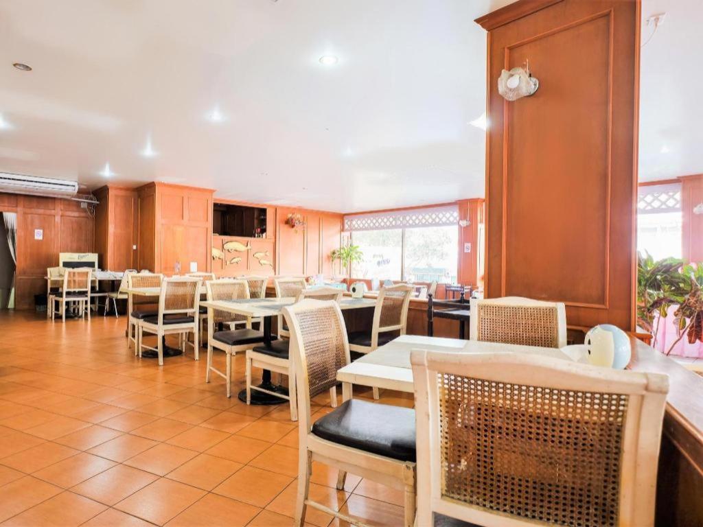 Oyo 565 Trang Hotel Zewnętrze zdjęcie
