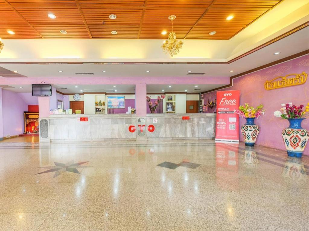 Oyo 565 Trang Hotel Zewnętrze zdjęcie