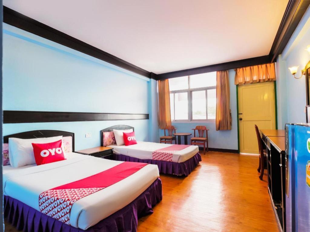 Oyo 565 Trang Hotel Zewnętrze zdjęcie