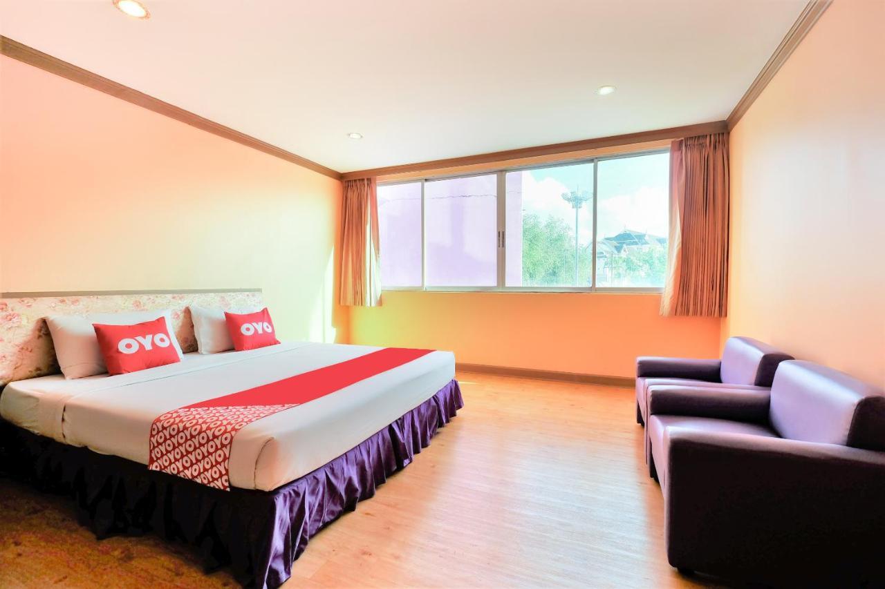 Oyo 565 Trang Hotel Zewnętrze zdjęcie